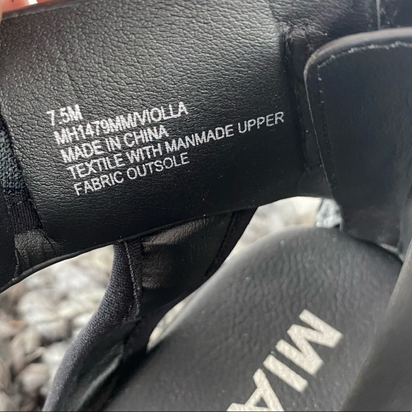 MIA Violla black/camo vegan leather platform sandal sz 7.5 - Picture 9 of 10